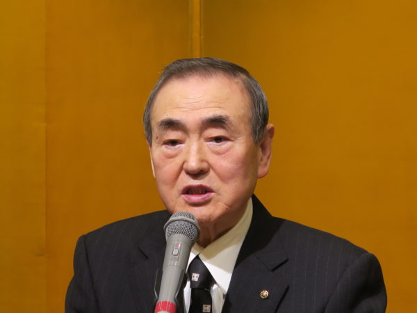  塩越隆雄代表取締役会長・主筆