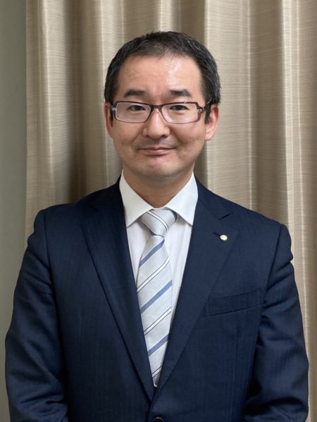  亀井崇雄氏