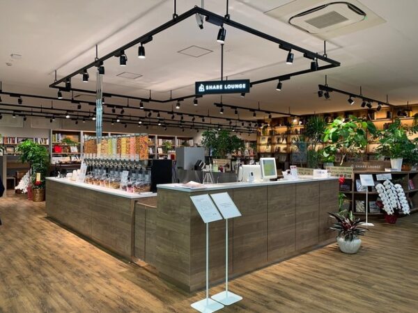  SHARE LOUNGE 蔦屋書店 新潟万代