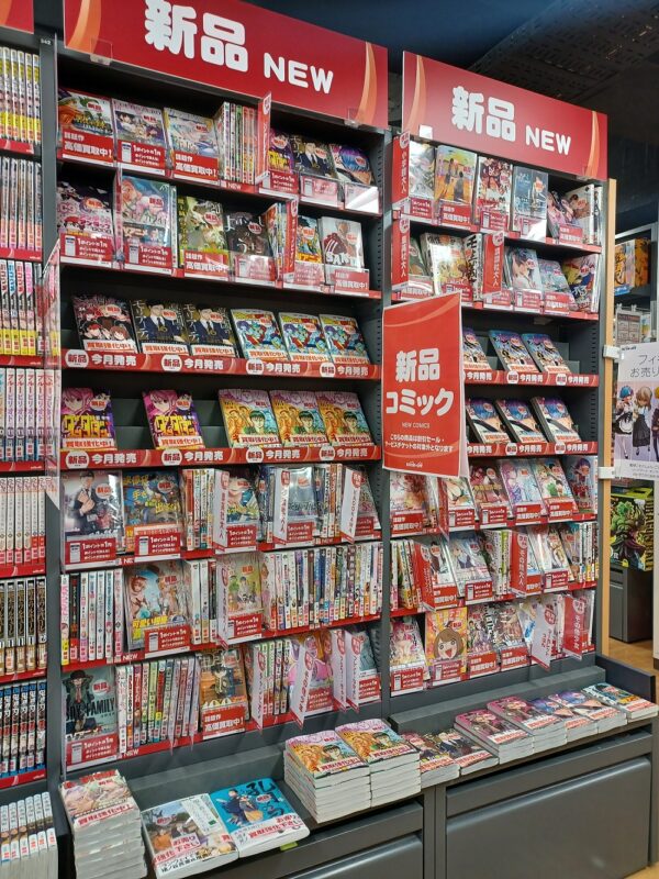  BOOKOFF SUPER BAZAAR 松戸駅東口店の新品コミックコーナー