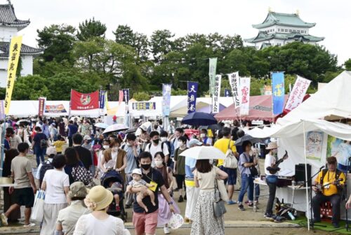  大勢の来場者でにぎわった「ふるさと全国県人会まつり」