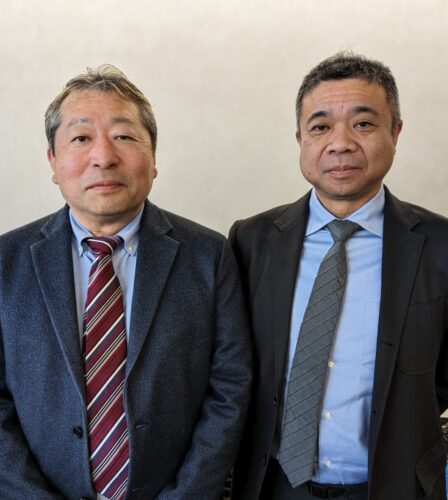  藤川代表（左）と吉田統括部長