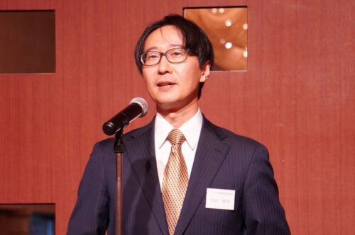  新会長に就任した川口氏