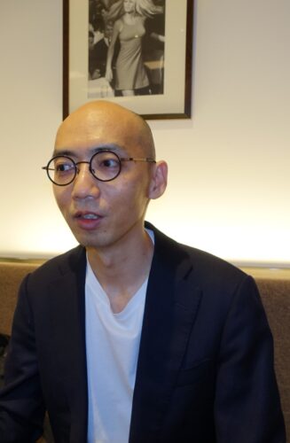  みさご・よしあき氏 1982年生まれ兵庫県出身。立ち上げから参加した梅田 蔦屋書店を経てTSUTAYA BOOKSTORE 梅田 MeRISE 勤務。編著書に『本屋という仕事』（世界思想社）など。