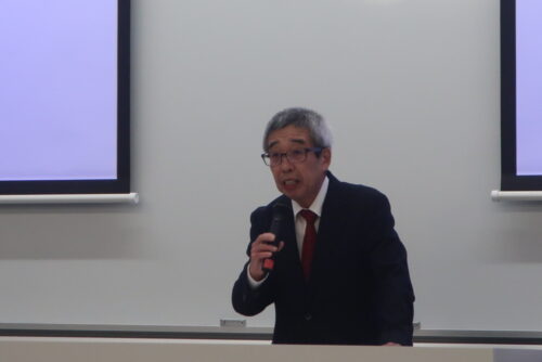  書店活性化プランについて問題提起する福嶋氏