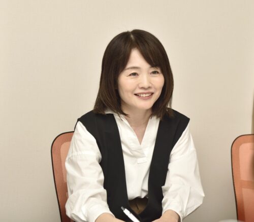  八木真紀さん　53歳