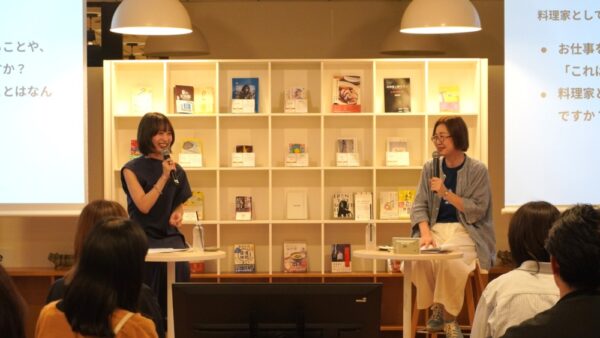  スープ作家の有賀薫氏（右）と料理家・管理栄養士の長谷川あかり氏